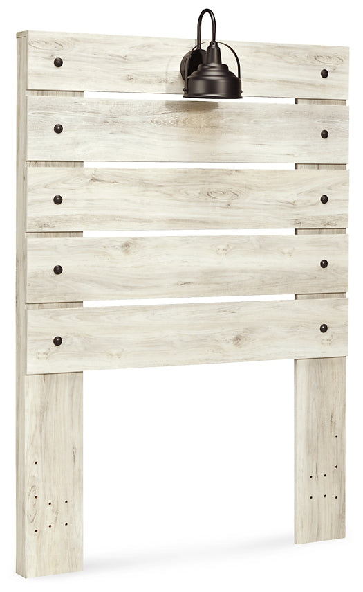 Cambeck Panel Headboard With Mirrored Dresser And 2 Nightstands