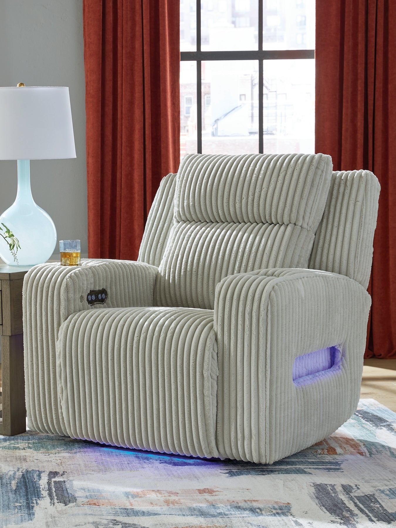 Forest Lake Pwr Recliner/Adj Headrest