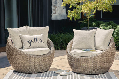 Danson Swivel Lounge w/Cushion (2/CN)