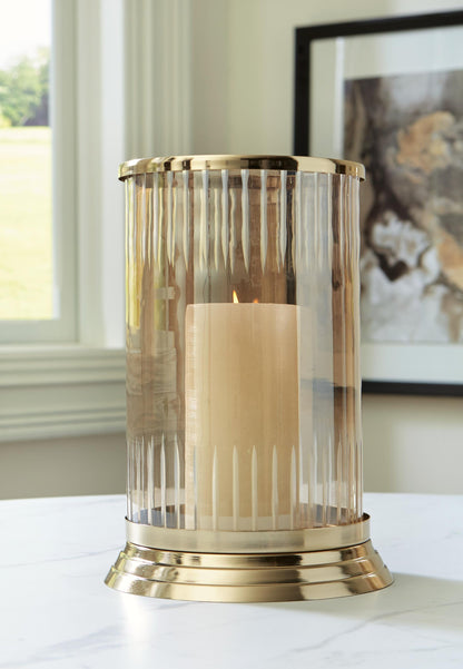 Aavinson Candle Holder