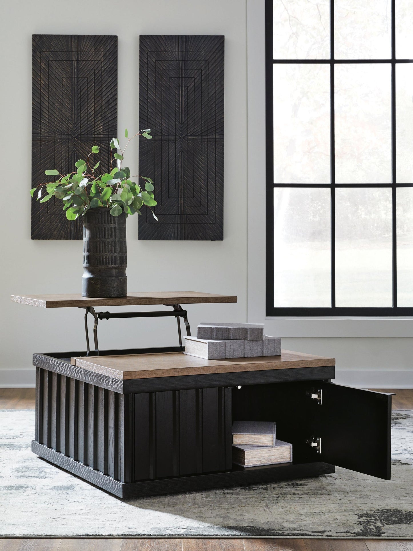 Rylandyn Lift Top Cocktail Table