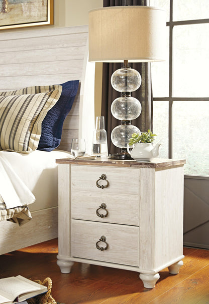 Willowton Queen Sleigh Bed with Mirrored Dresser, Chest and Nightstand