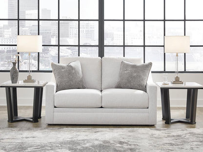 Maitelynn Loveseat