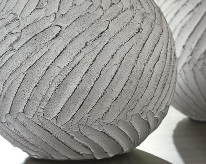 Shelvie Vase