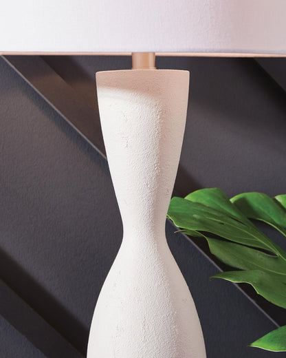 Davinford Poly Table Lamp (1/CN)