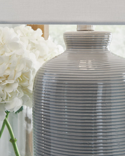 Wimlow Ceramic Table Lamp (1/CN)
