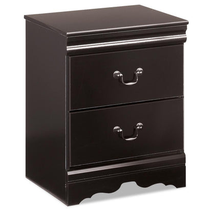 Huey Vineyard Full Sleigh Bed with Mirrored Dresser, Chest and Nightstand