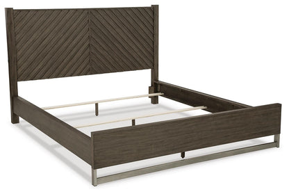 Arkenton King Panel Bed with Mirrored Dresser