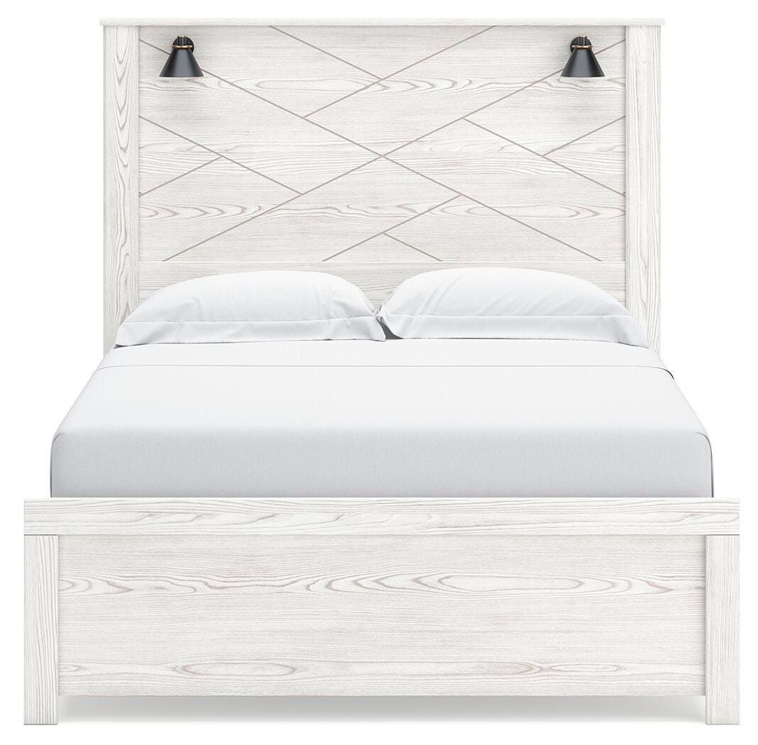 Gerridan Queen Panel Bed with Mirrored Dresser