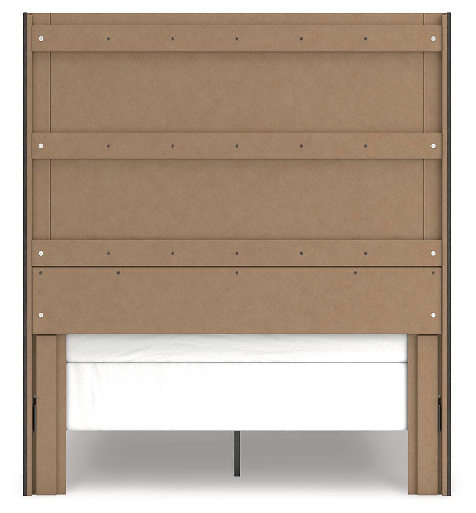 Fraluna Queen Panel Bed, Dresser, Mirror, Chest and Nightstand