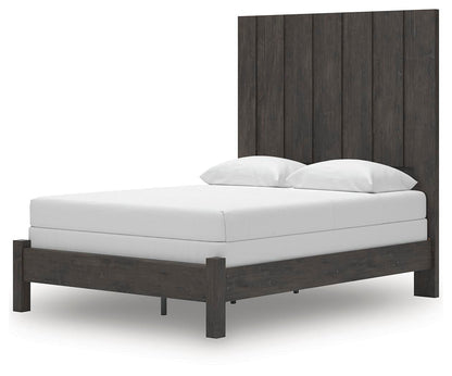 Fraluna Queen Panel Bed, Dresser, Mirror, Chest and Nightstand