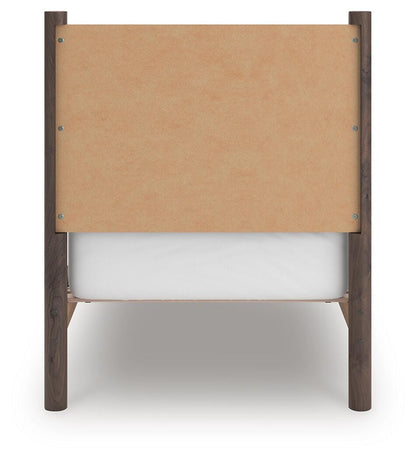 Pamytta Twin Panel Platform Bed, Dresser, Mirror and Nightstand