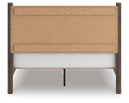 Pamytta Queen Panel Platform Bed, Dresser, Mirror and Nightstand