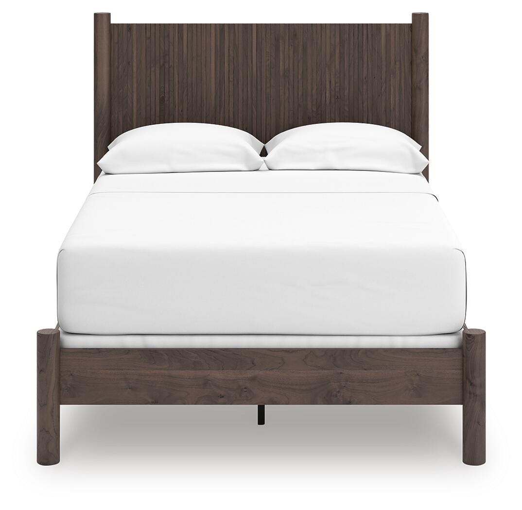 Pamytta Queen Panel Bed, Dresser and Mirror