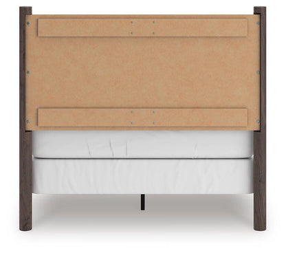 Pamytta Queen Panel Bed, Dresser and Mirror