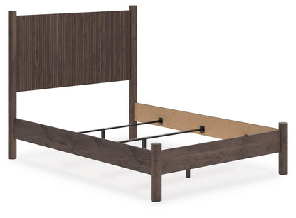 Pamytta Queen Panel Bed, Dresser and Mirror