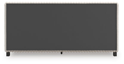 Zuraleus King Upholstered Bed, Dresser, Mirror and Nightstand