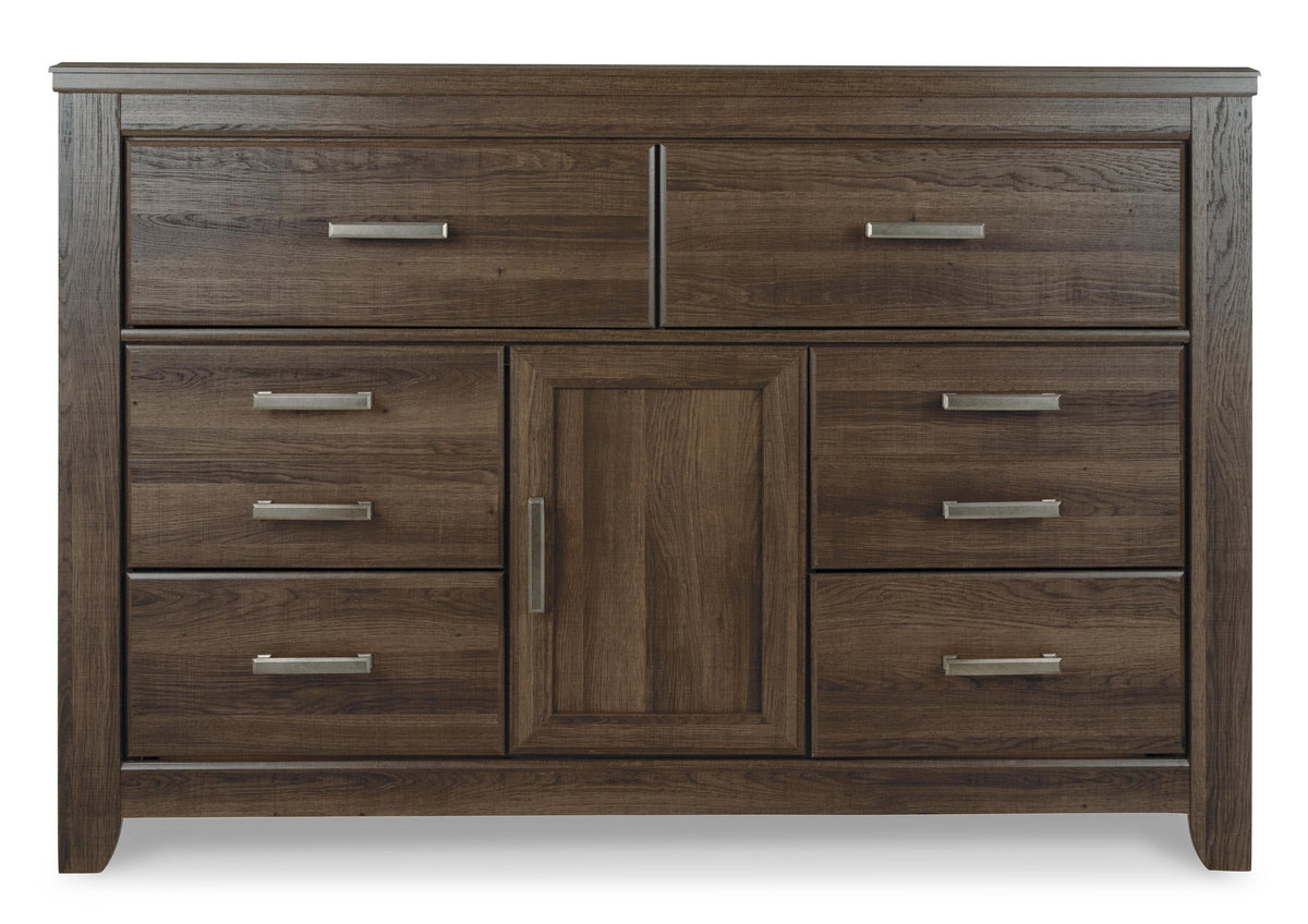 Juararo Six Drawer Dresser