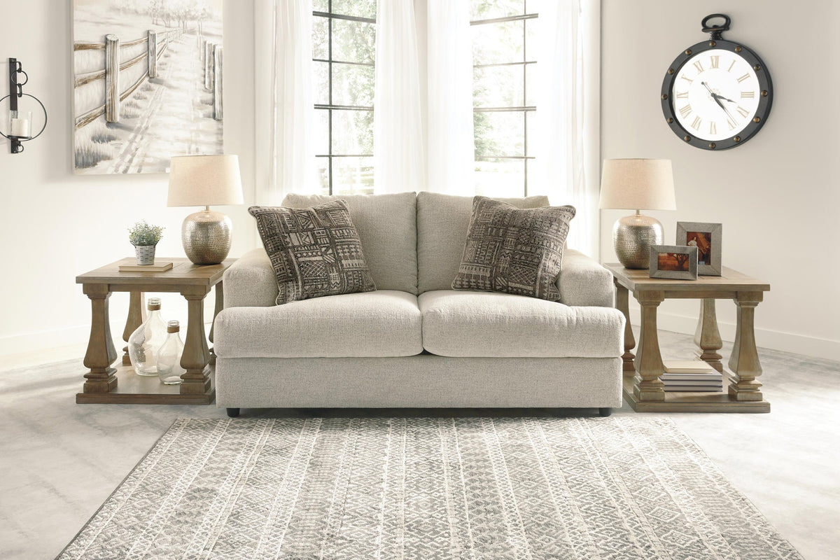 Soletren Loveseat