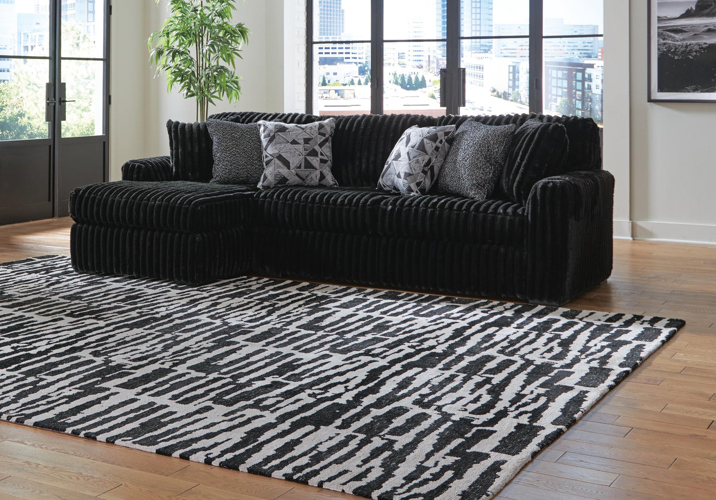 Midnight-Madness 3-Piece Sectional with Chaise
