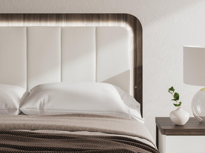 Kendanport Queen Upholstered Bed