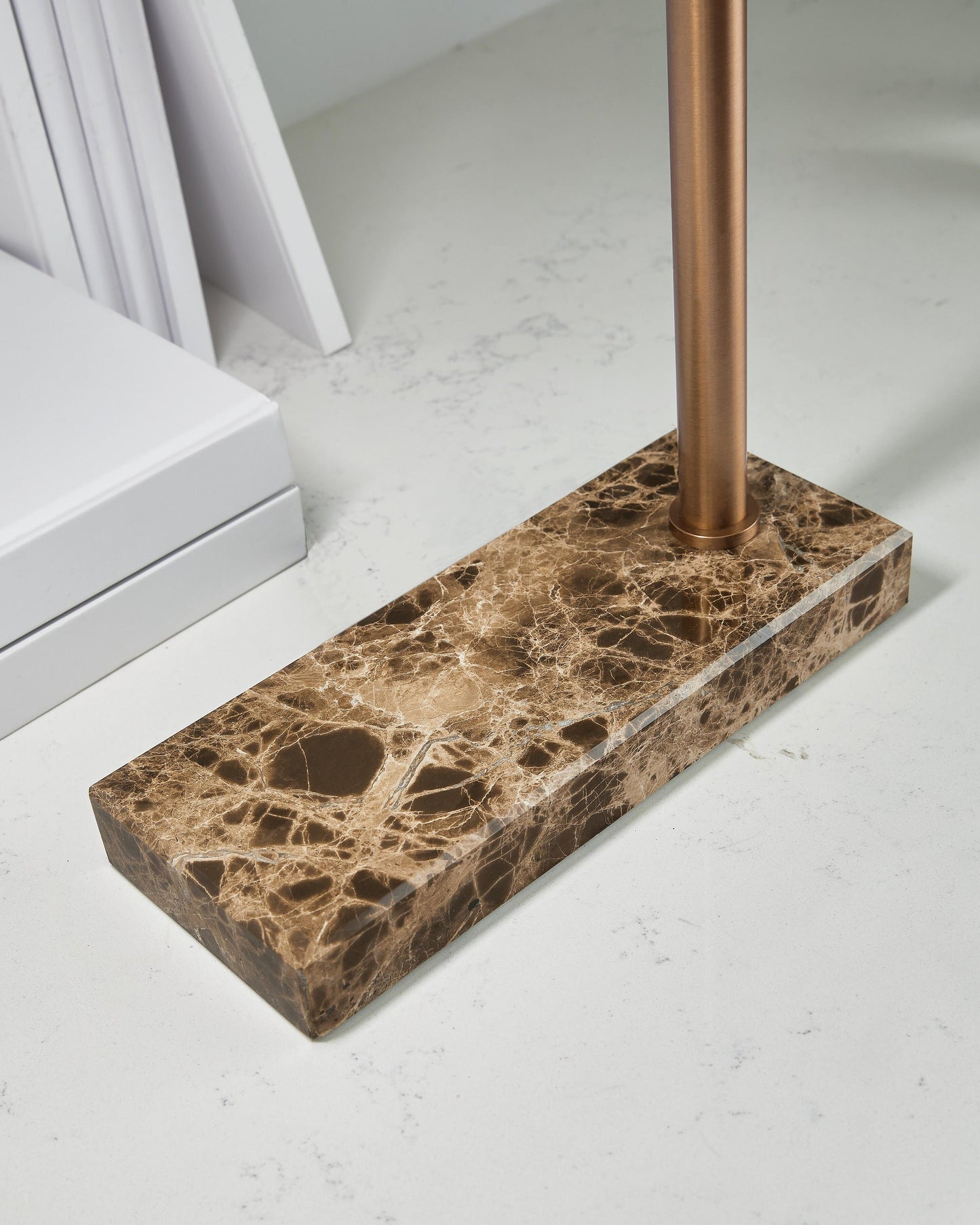Yafe Metal Desk Lamp (1/CN)