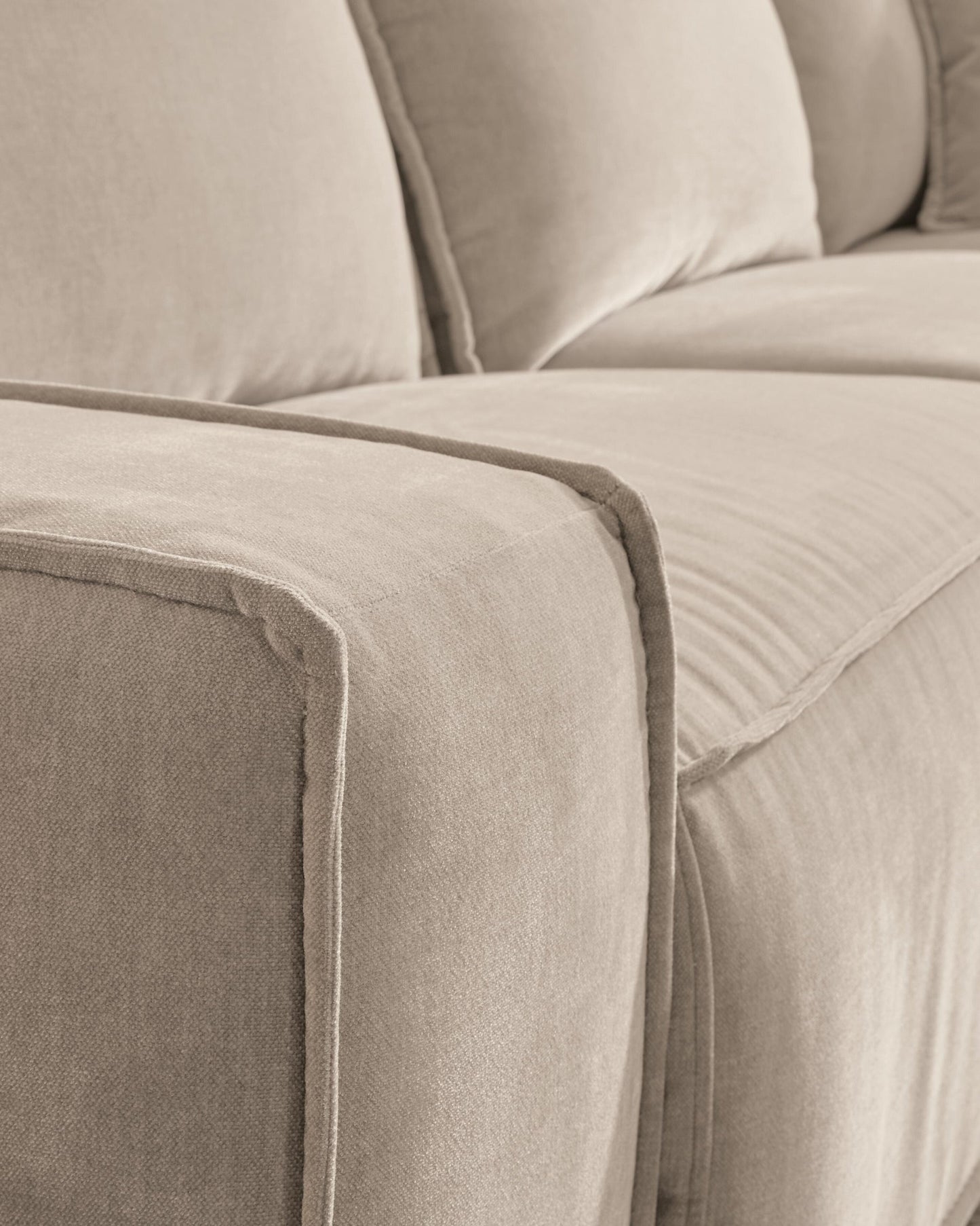 Carceri 2-Piece Power Reclining Sectional Loveseat