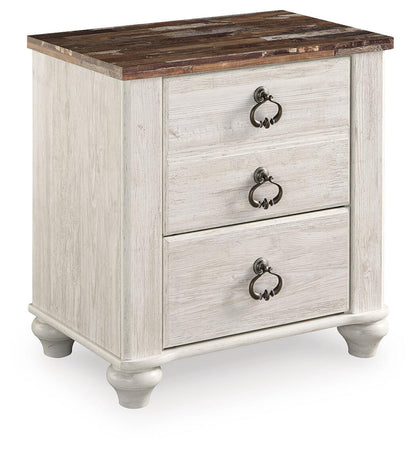 Willowton Queen Sleigh Bed with Mirrored Dresser and Nightstand