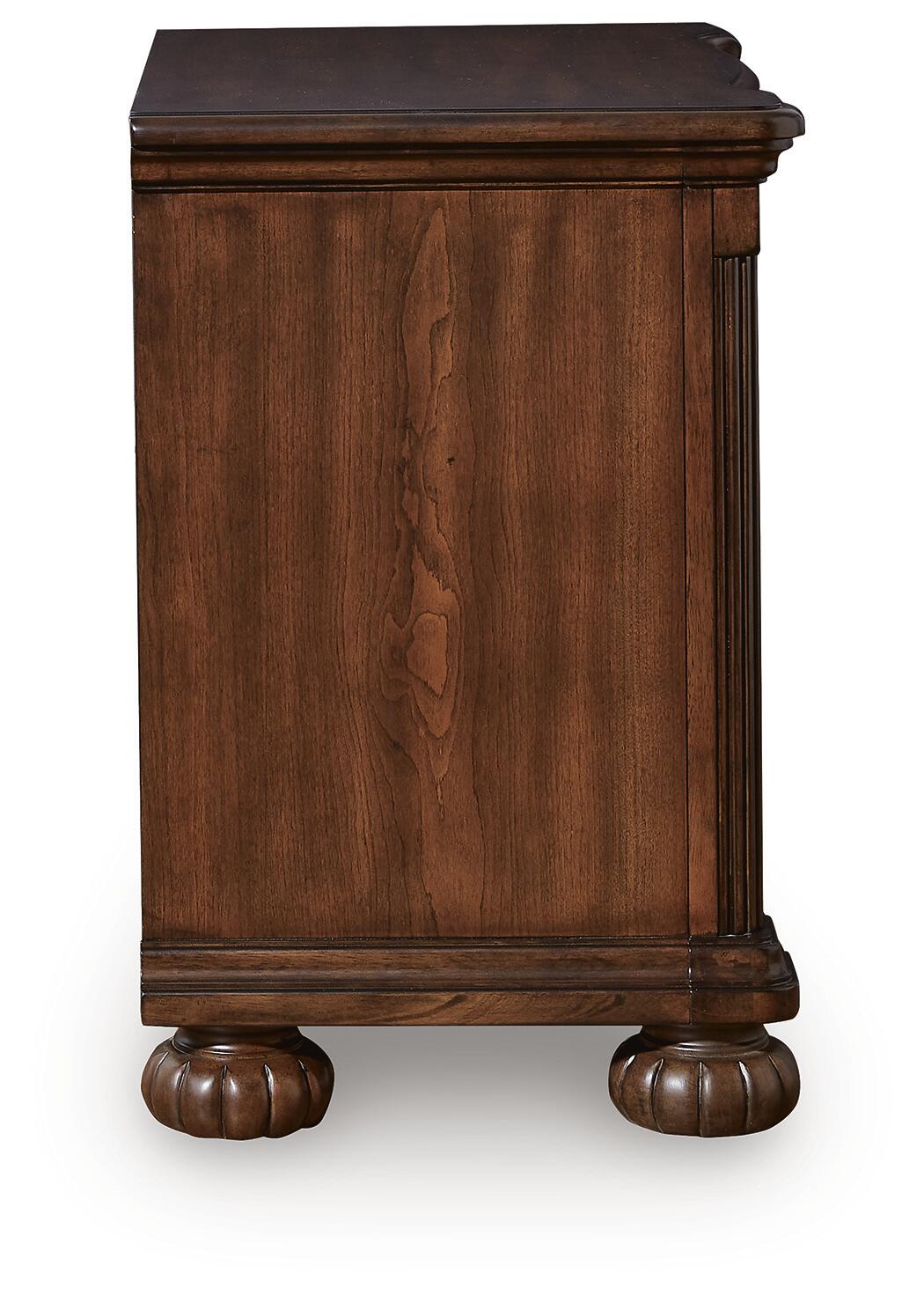 Lavinton King Poster Bed, Dresser, Mirror, Chest and Nightstand