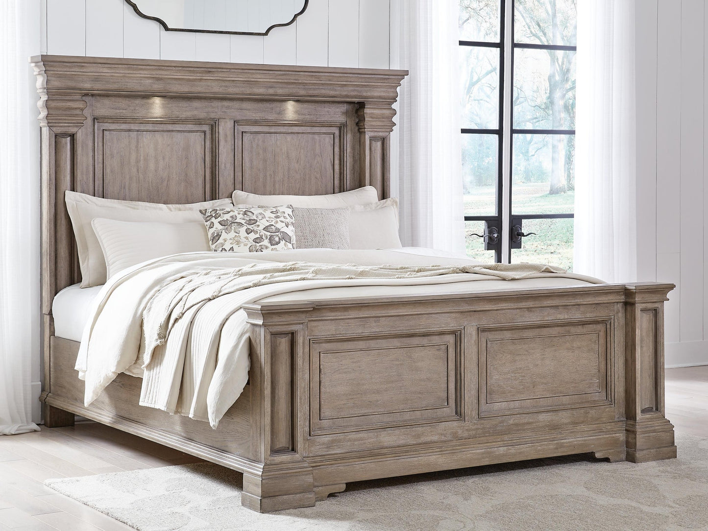Blairhurst King Panel Bed with Mirrored Dresser