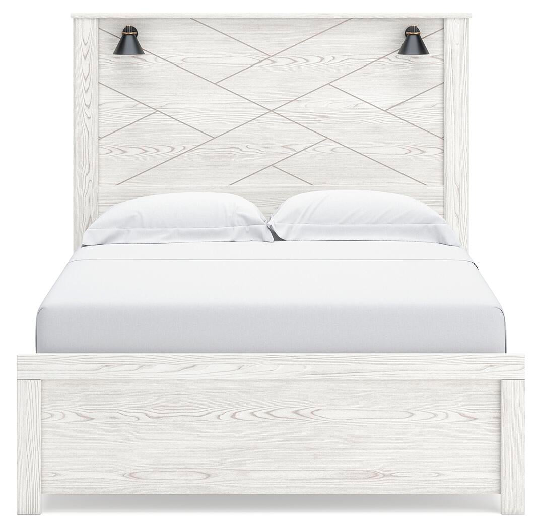 Gerridan Queen Panel Bed with Mirrored Dresser