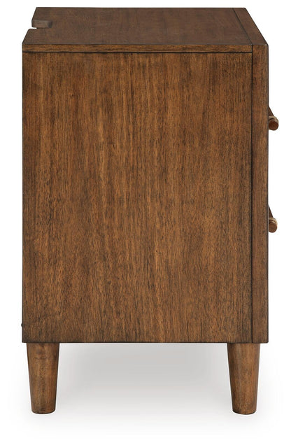 Lyncott Queen Upholstered Bed with Mirrored Dresser and Nightstand
