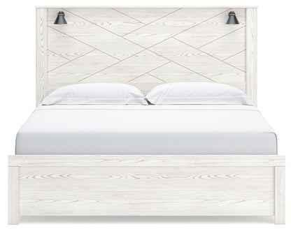 Gerridan King Panel Bed with Mirrored Dresser and Nightstand