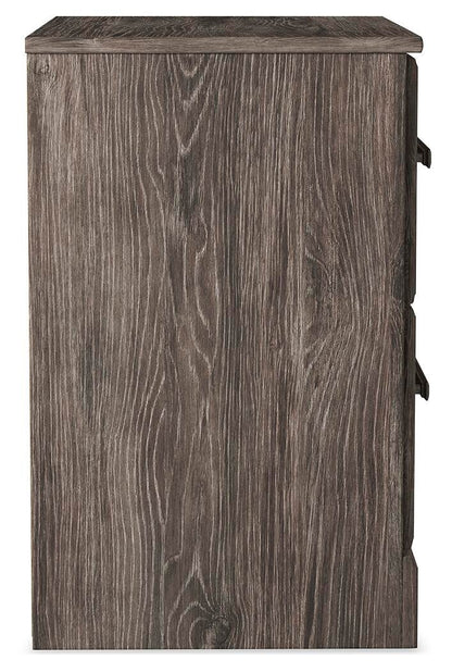 Ralinksi Queen Panel Bed, Dresser, Mirror, Chest and Nightstand