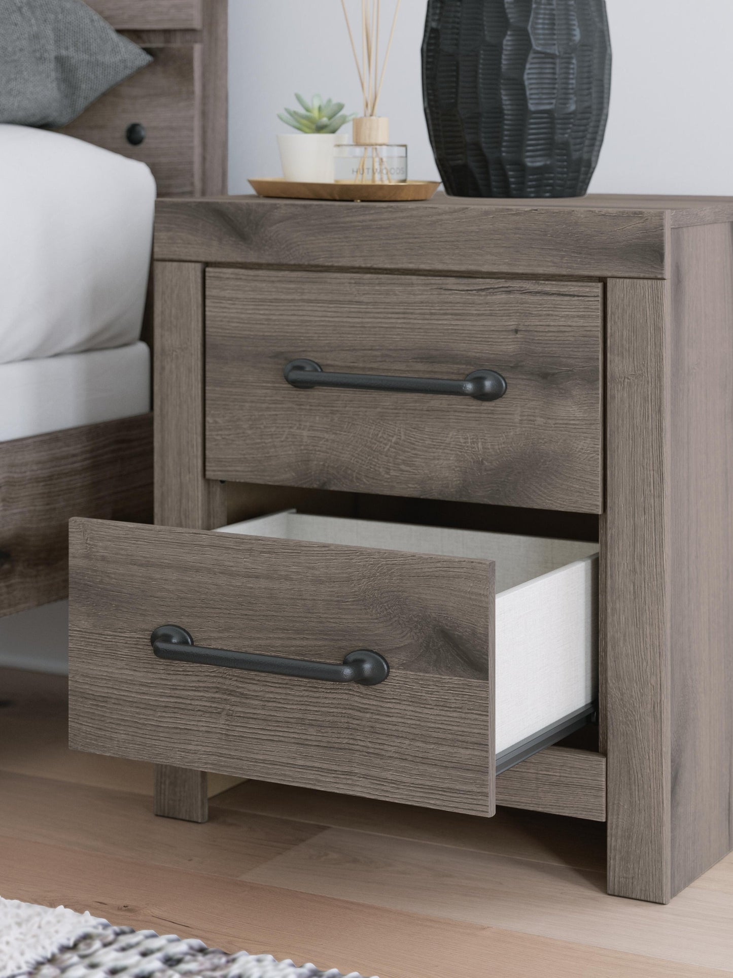 Urbanoore King Panel Bed, Dresser, Mirror, Chest and Nightstand