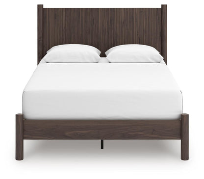 Cadmori Queen Panel Platform Bed, Dresser, Mirror, Chest and Nightstand